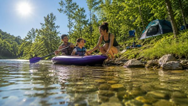 Profitez de la baignade en camping lac et rivière 2026